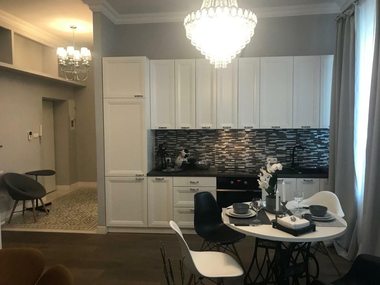 Stare Miasto Bednarska 10 Apartman Varsó Kültér fotó