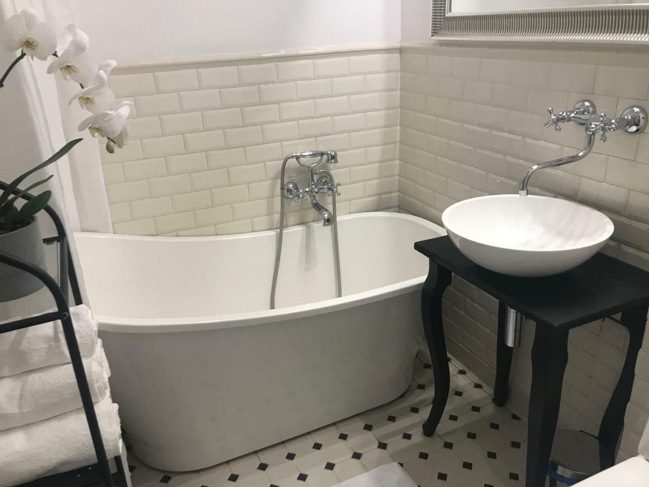 Stare Miasto Bednarska 10 Apartman Varsó Kültér fotó